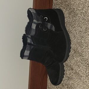 Baretraps 8m Black Weatherproof Boots